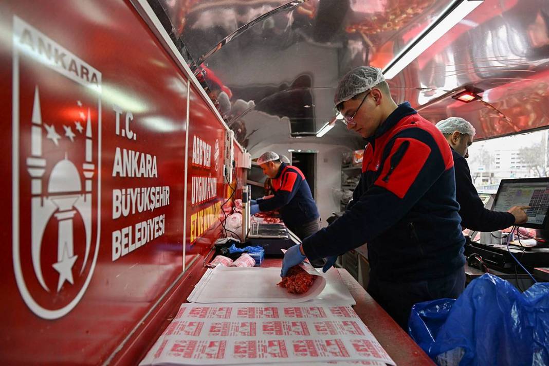 Yüksek fiyatlara inat başkentte et girmeyen ev kalmıyor! Ankara'da sosyal belediyecilik rüzgarı 13